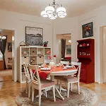 Art Lounge By Interhome Прага