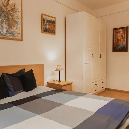 V Olsinach By Interhome Apartmán Praha