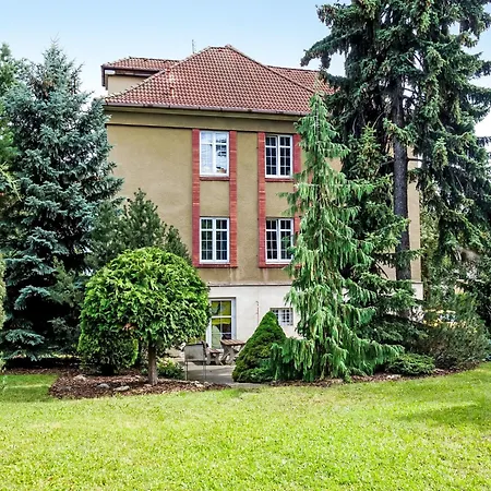 Apartment V Olsinach By Interhome Prag